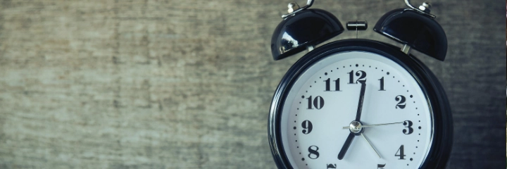 A picture of an alarm clock